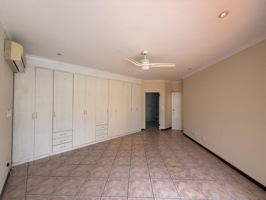 To Let 4 Bedroom Property for Rent in Caribbean Beach Club North West